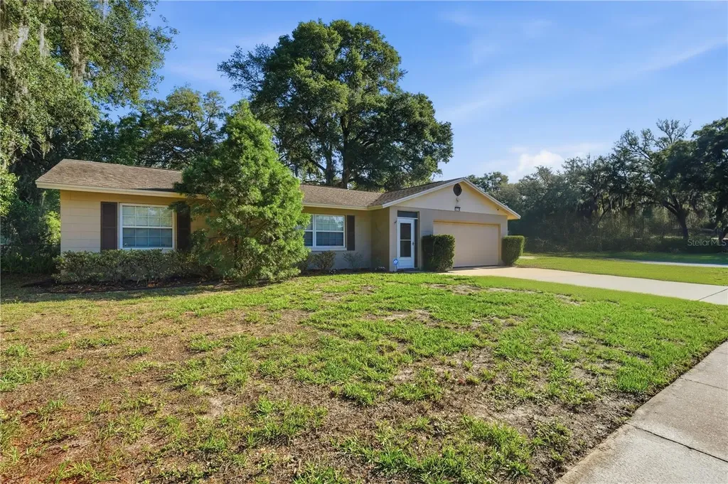 1111 Helen Drive Deland FL 32720