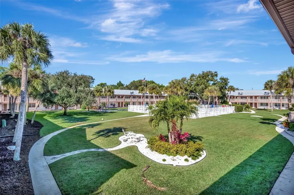 650 Pinellas Point Drive S St Petersburg FL 33705