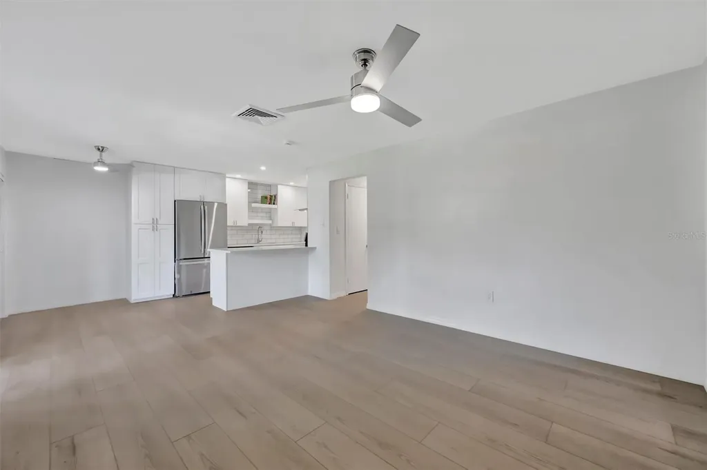 650 Pinellas Point Drive S St Petersburg FL 33705