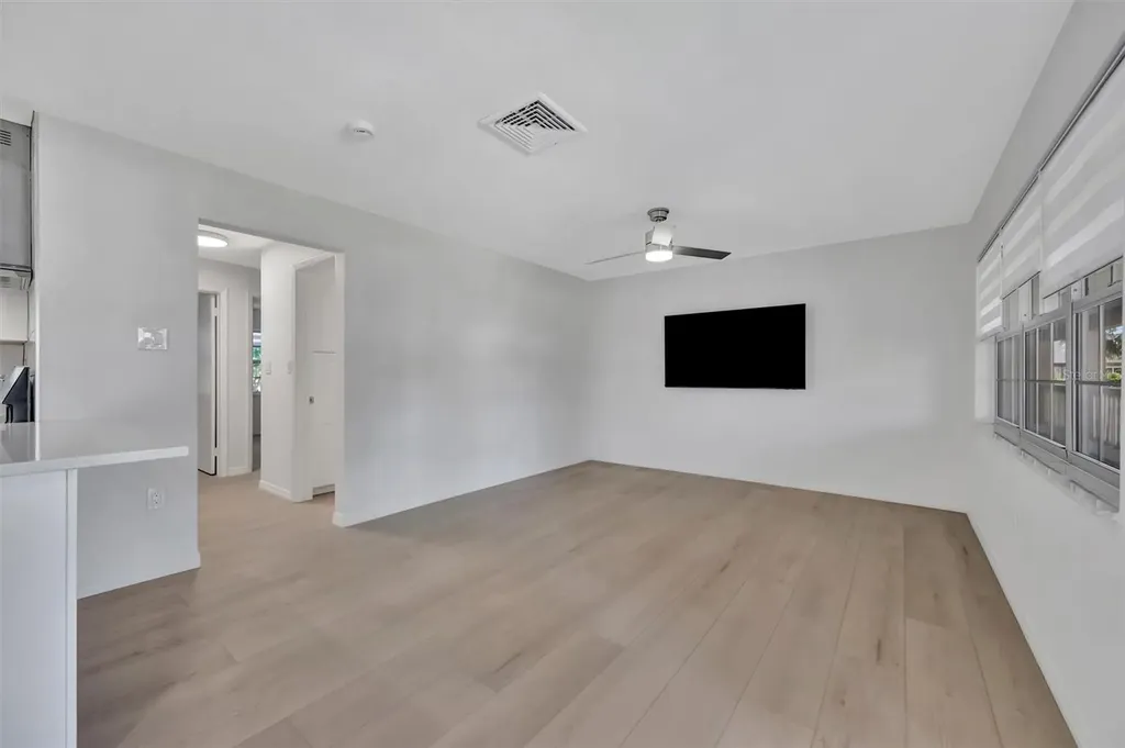 650 Pinellas Point Drive S St Petersburg FL 33705