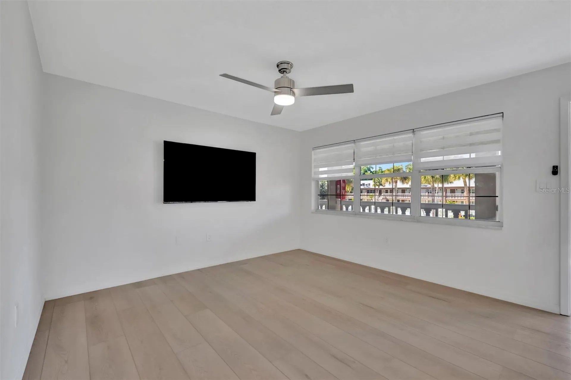 650 Pinellas Point Drive S St Petersburg FL 33705