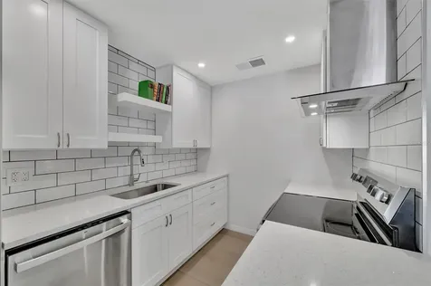 650 Pinellas Point Drive S St Petersburg FL 33705