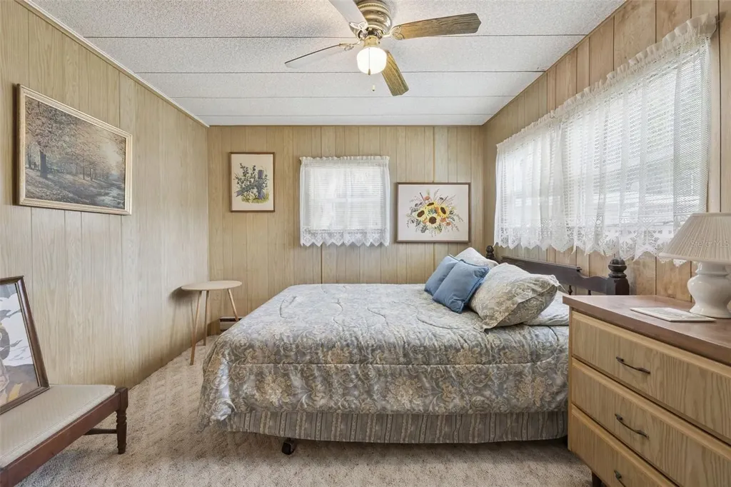 13 Cocos Plumosa Drive Eustis FL 32726