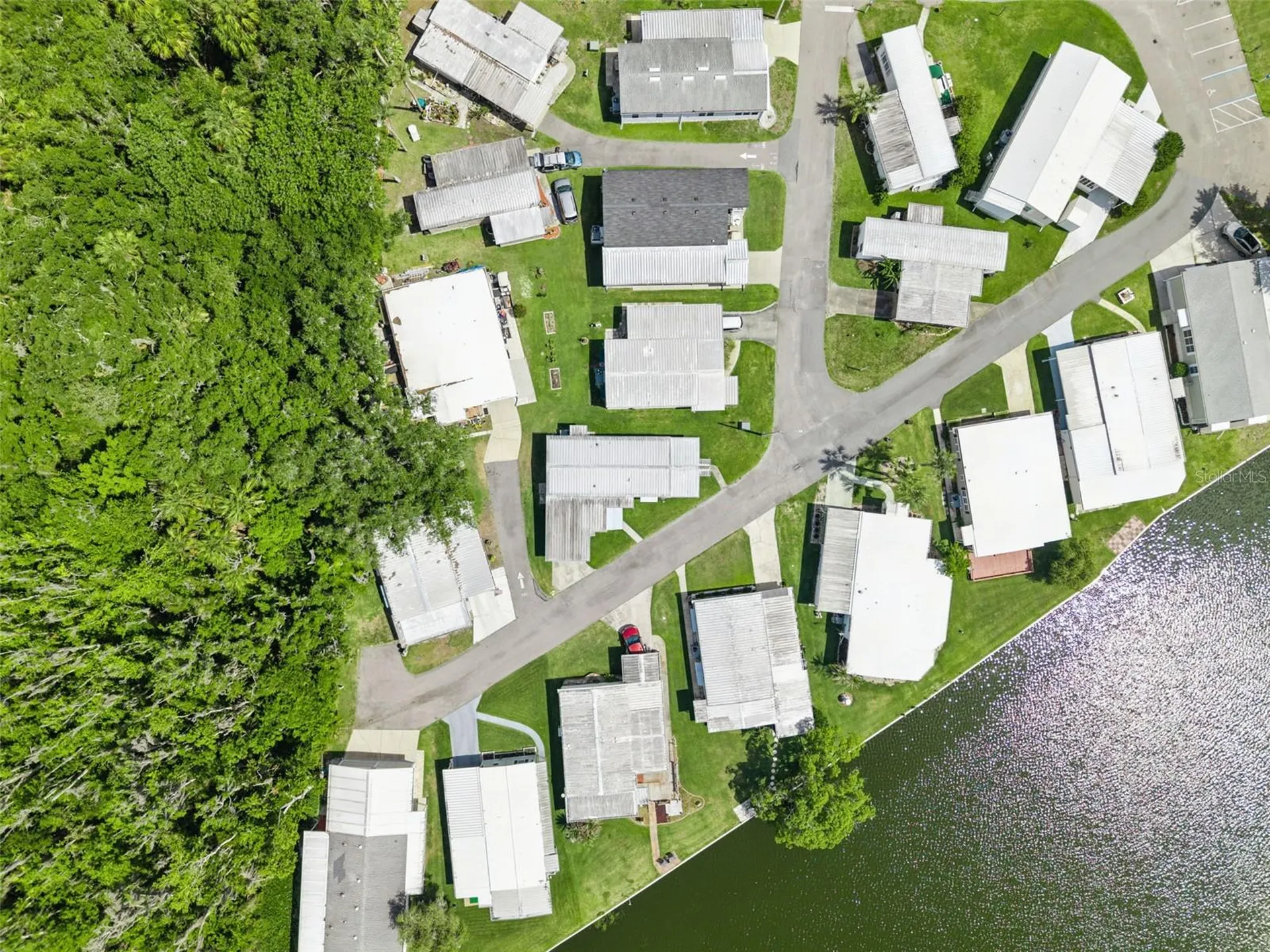 13 Cocos Plumosa Drive Eustis FL 32726