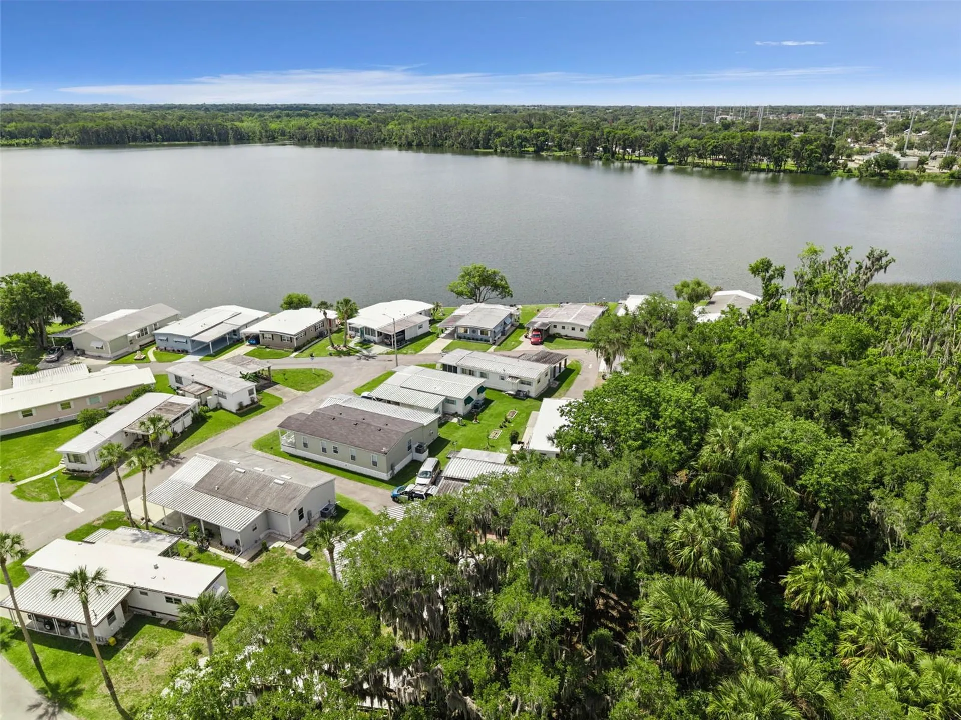13 Cocos Plumosa Drive Eustis FL 32726