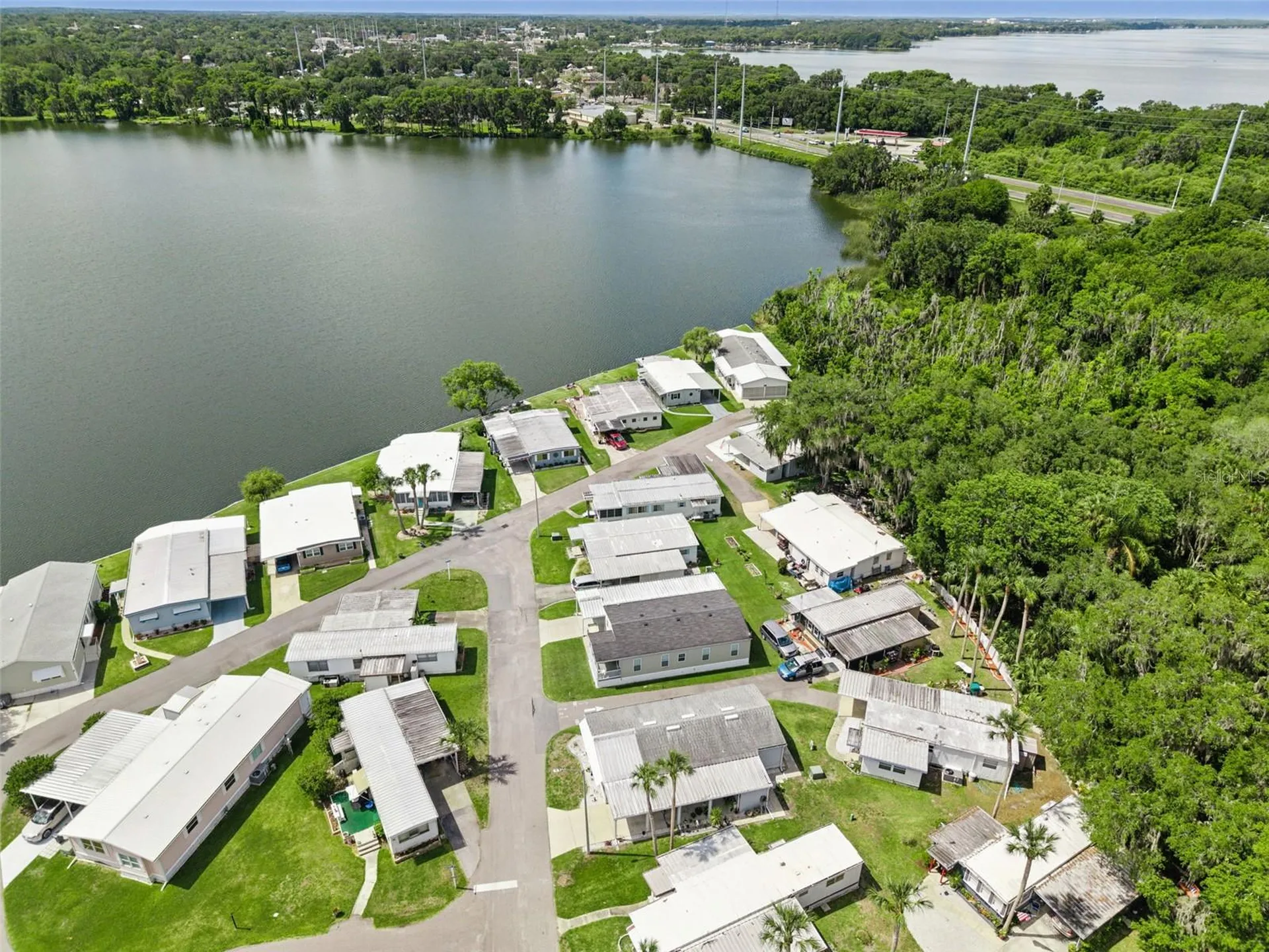 13 Cocos Plumosa Drive Eustis FL 32726