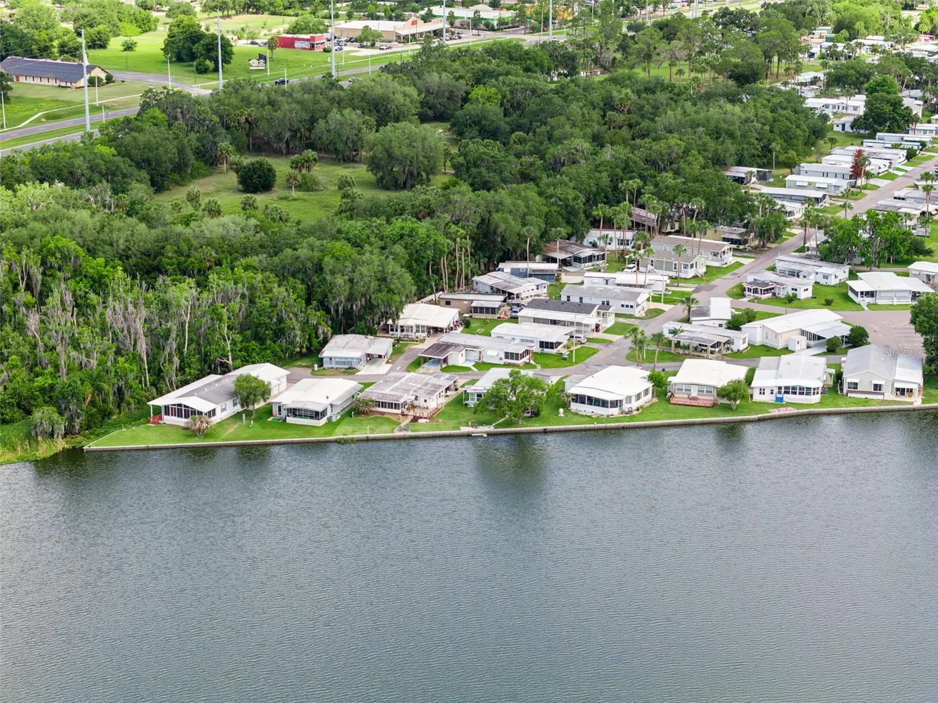 13 Cocos Plumosa Drive Eustis FL 32726