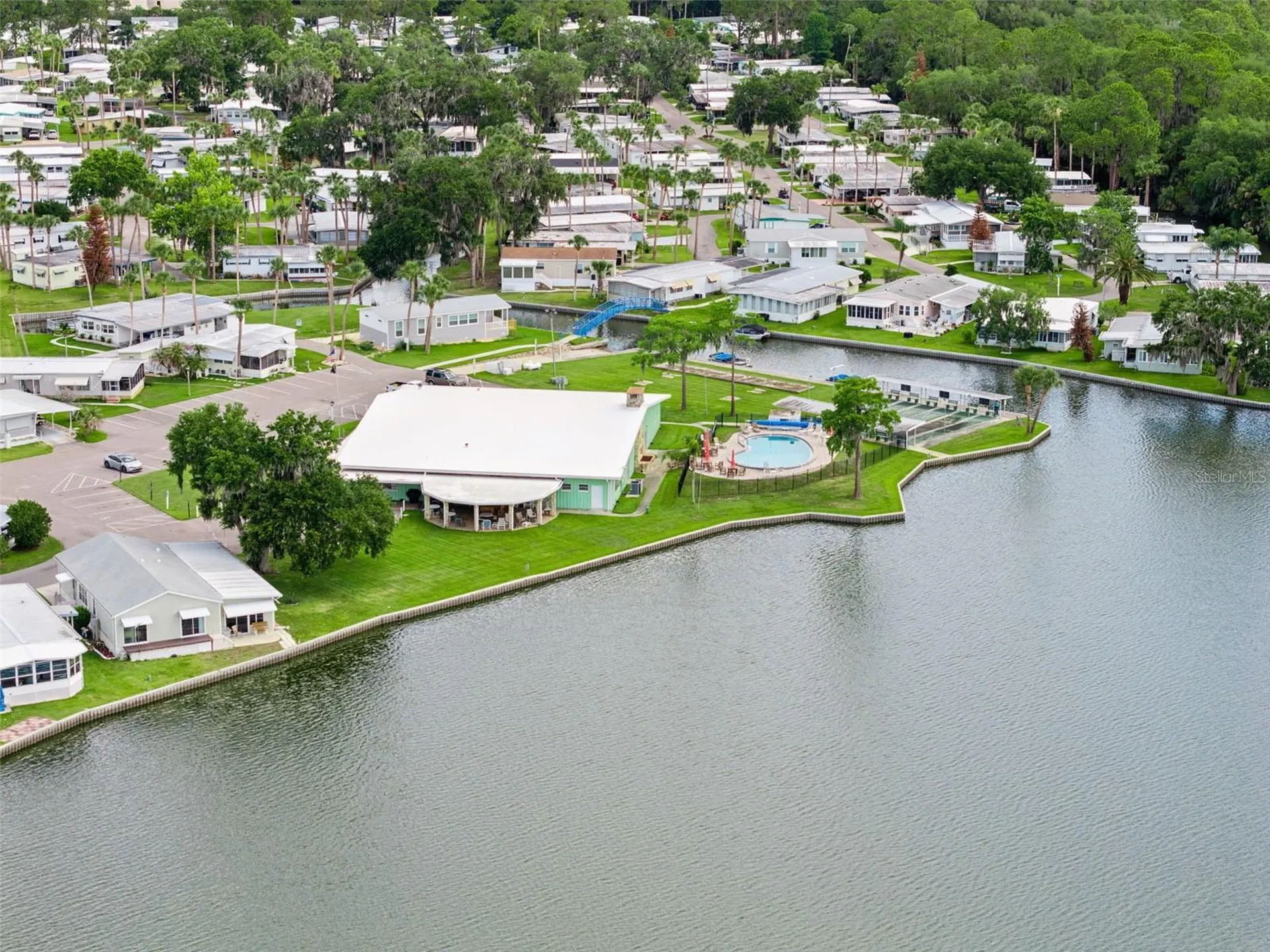 13 Cocos Plumosa Drive Eustis FL 32726