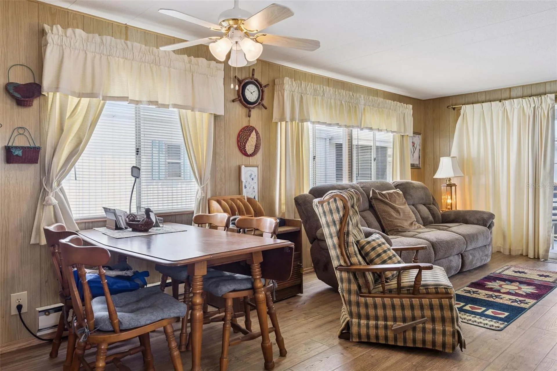 13 Cocos Plumosa Drive Eustis FL 32726