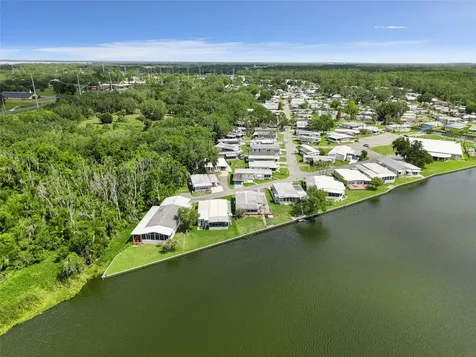 13 Cocos Plumosa Drive Eustis FL 32726