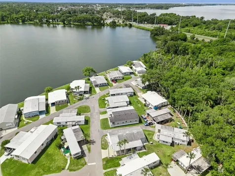 13 Cocos Plumosa Drive Eustis FL 32726