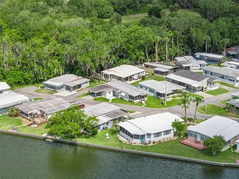 13 Cocos Plumosa Drive Eustis FL 32726