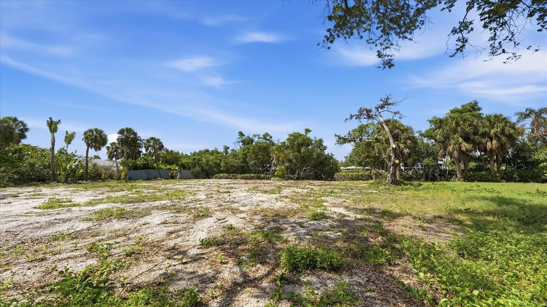 7723 Sanderling Road Sarasota FL 34242