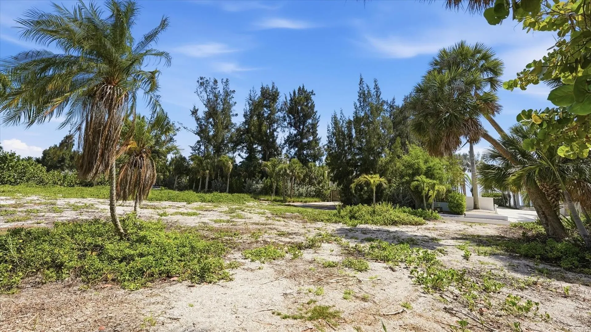 7723 Sanderling Road Sarasota FL 34242