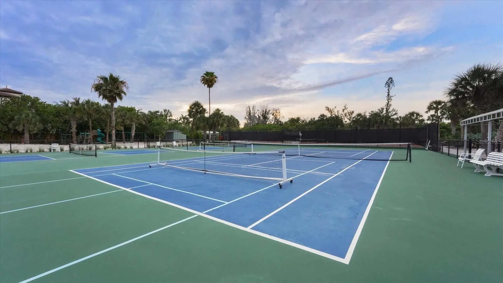 7723 Sanderling Road Sarasota FL 34242