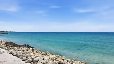 7723 Sanderling Road Sarasota FL 34242