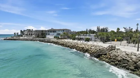 7723 Sanderling Road Sarasota FL 34242