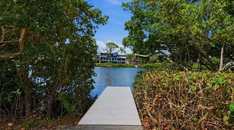 7723 Sanderling Road Sarasota FL 34242