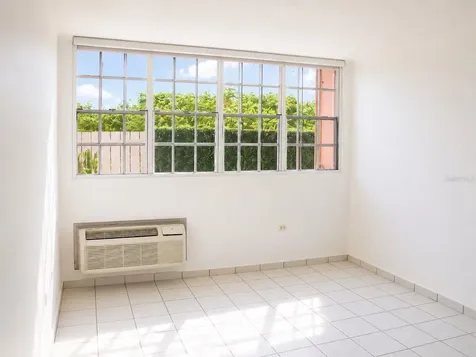 Boulevard Del Rio II Guaynabo PR 00971