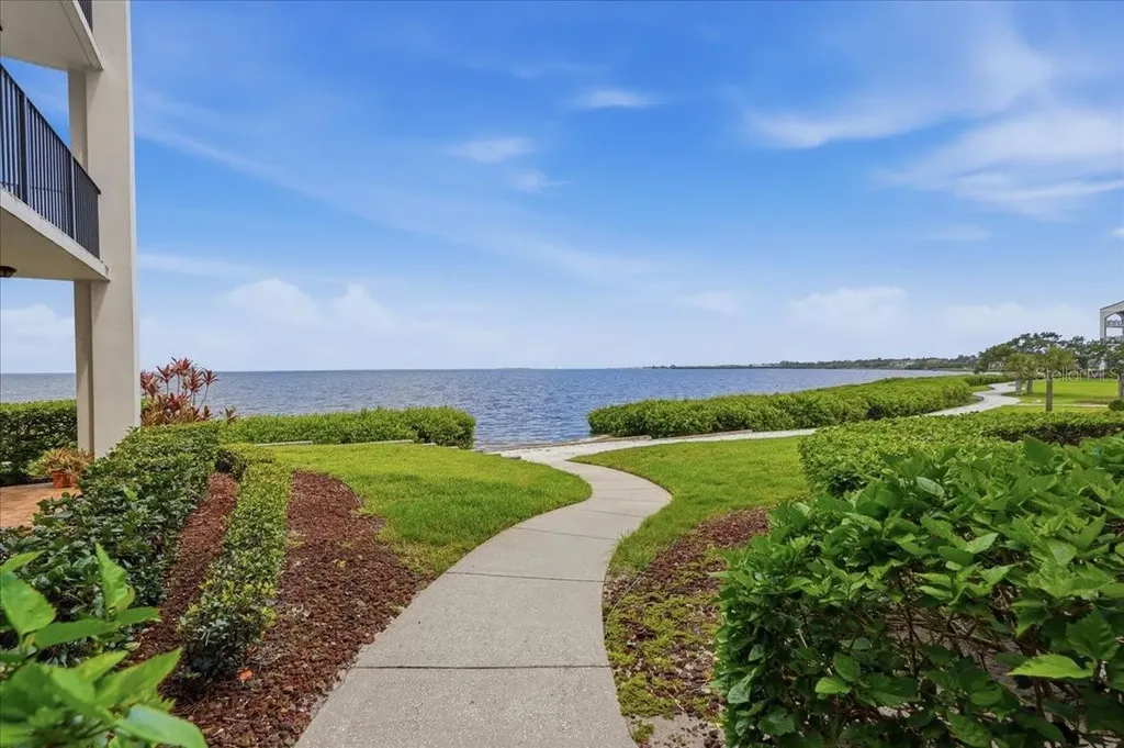 401 Mariner Drive Tarpon Springs FL 34689
