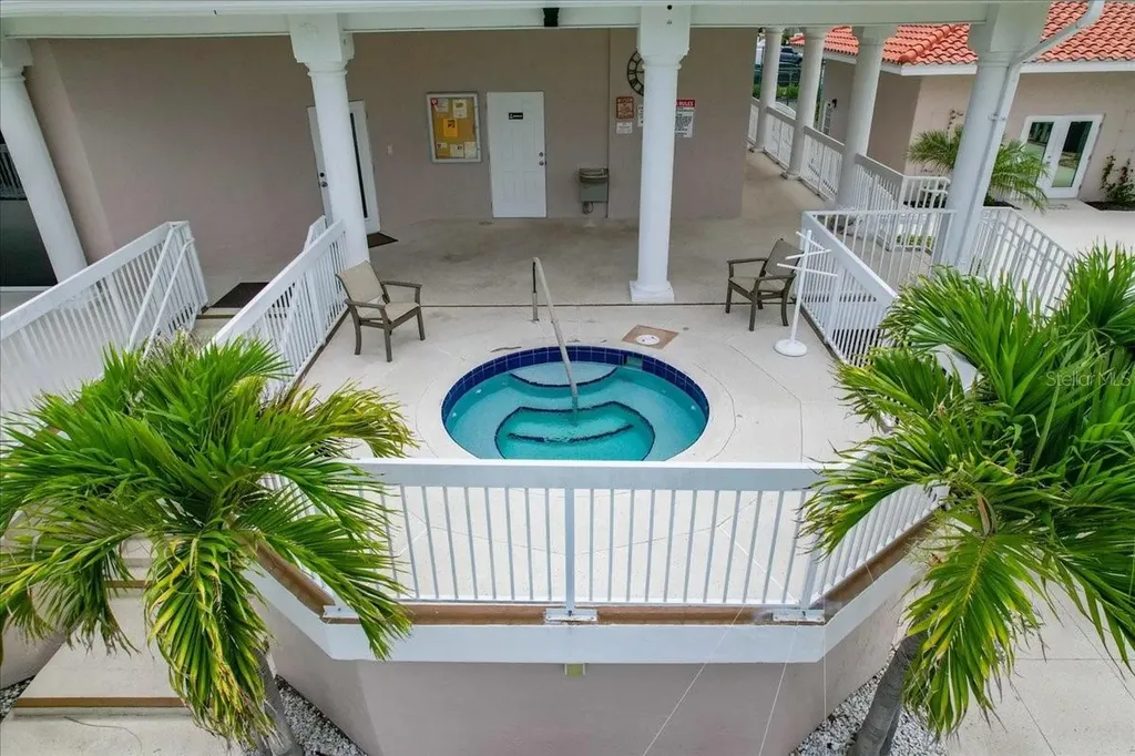 401 Mariner Drive Tarpon Springs FL 34689