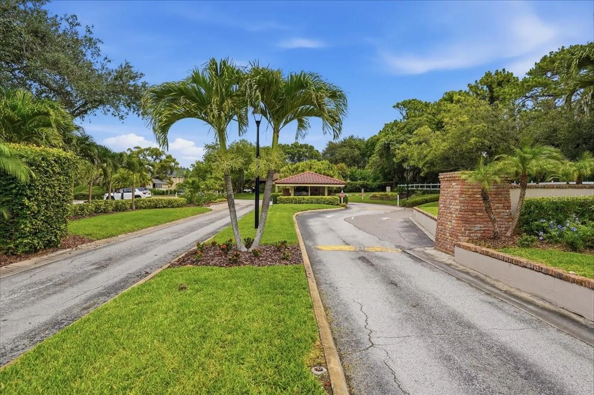 401 Mariner Drive Tarpon Springs FL 34689