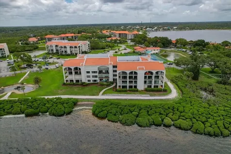 401 Mariner Drive Tarpon Springs FL 34689
