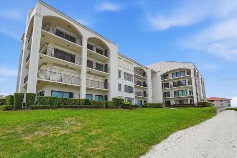 401 Mariner Drive Tarpon Springs FL 34689