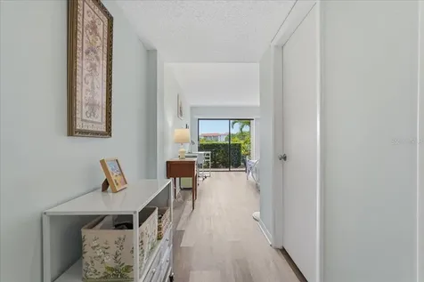 401 Mariner Drive Tarpon Springs FL 34689