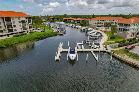 401 Mariner Drive Tarpon Springs FL 34689