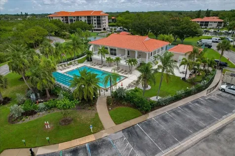 401 Mariner Drive Tarpon Springs FL 34689