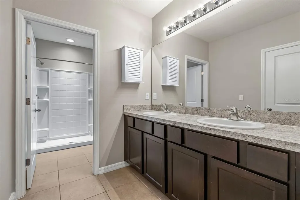 8933 Indigo Trail Loop Riverview FL 33578