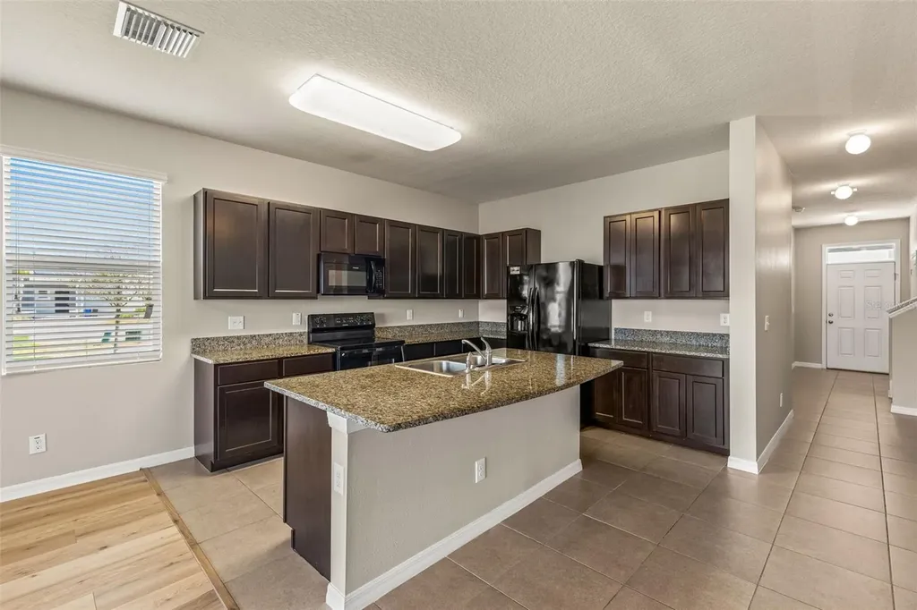 8933 Indigo Trail Loop Riverview FL 33578