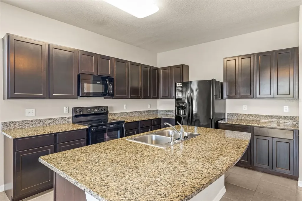8933 Indigo Trail Loop Riverview FL 33578