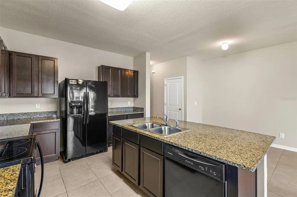 8933 Indigo Trail Loop Riverview FL 33578