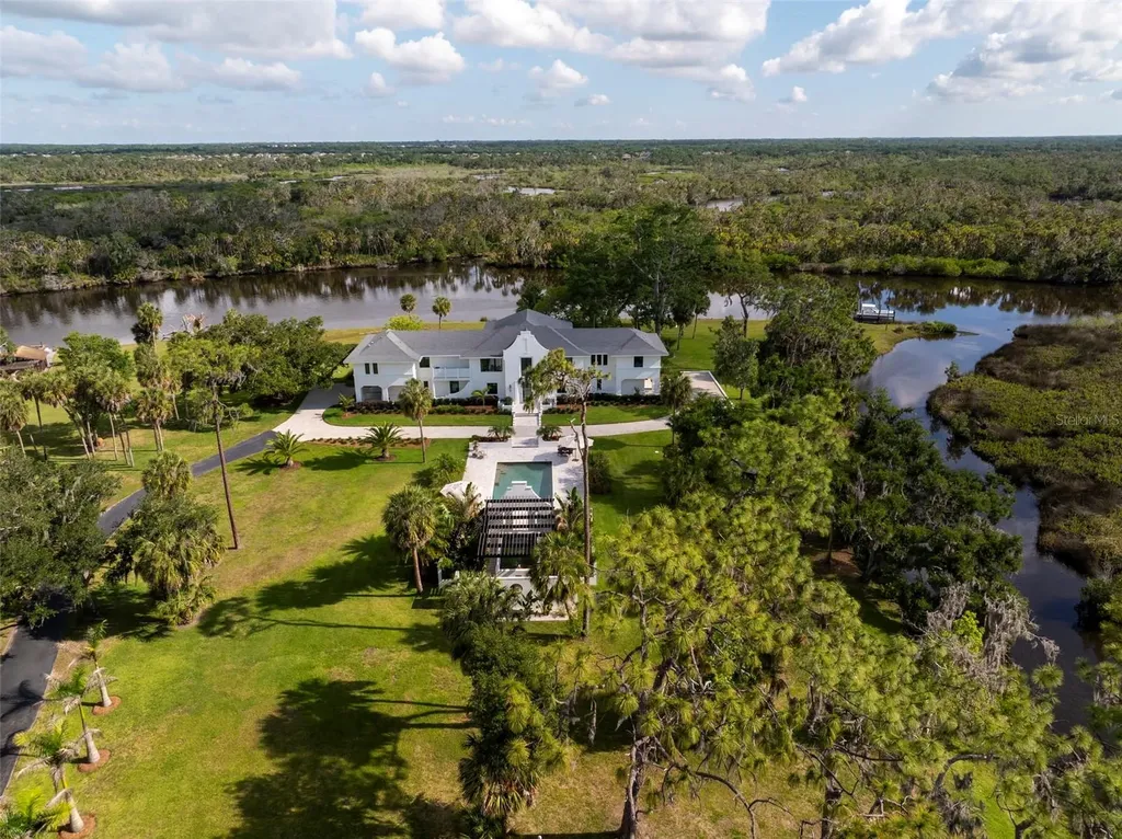1245 Mill Creek Road Bradenton FL 34212