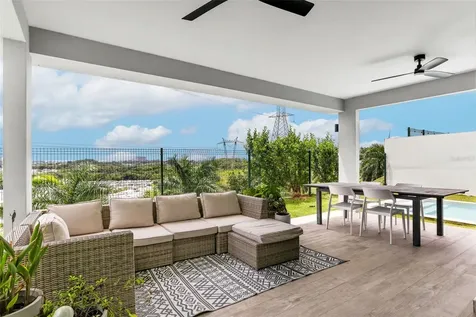 111 Granate Guaynabo PR 00971