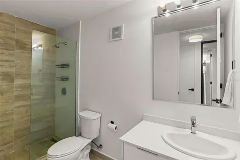111 Granate Guaynabo PR 00971
