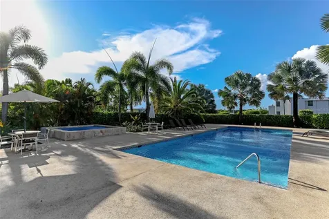 111 Granate Guaynabo PR 00971