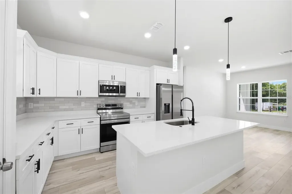 8511 N Golfview Drive Citrus Springs FL 34434