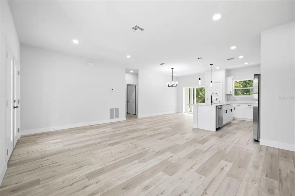 8511 N Golfview Drive Citrus Springs FL 34434