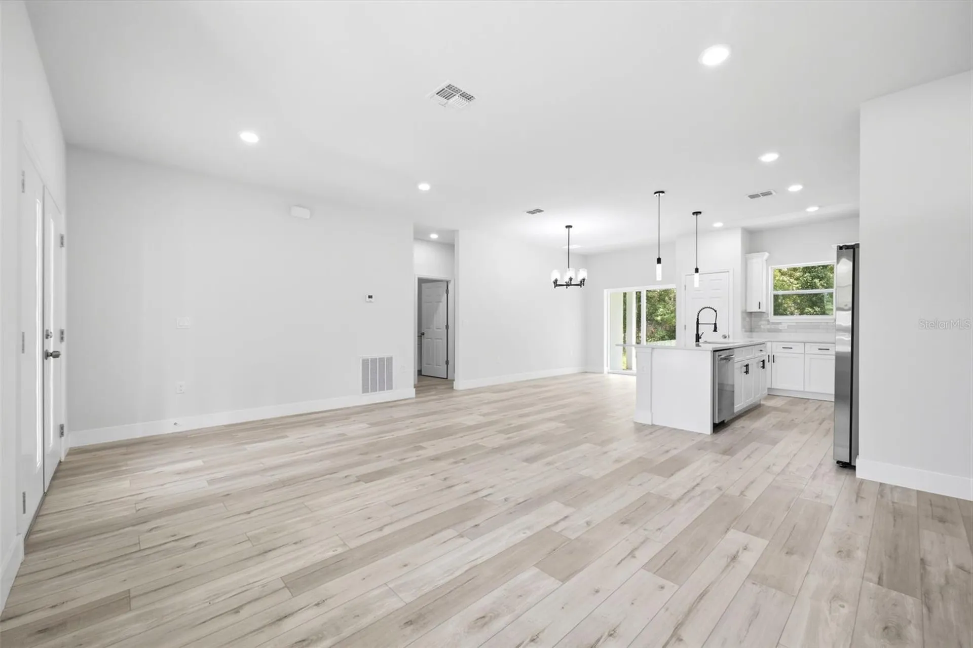 8511 N Golfview Drive Citrus Springs FL 34434