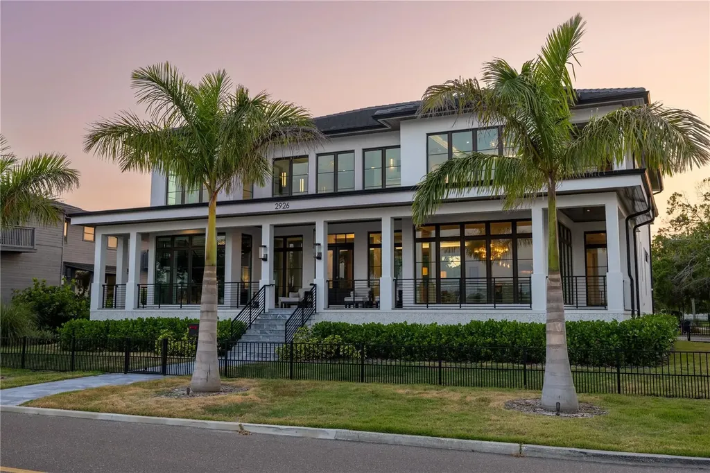 2926 Coffee Pot Boulevard NE St Petersburg FL 33704