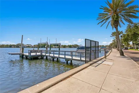 2926 Coffee Pot Boulevard NE St Petersburg FL 33704