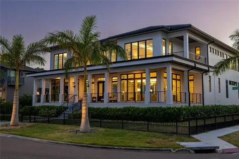 2926 Coffee Pot Boulevard NE St Petersburg FL 33704
