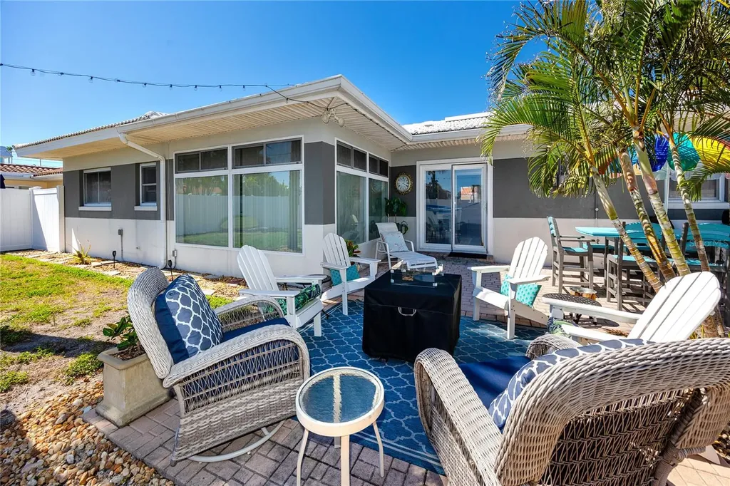 106 19th Street Belleair Beach FL 33786