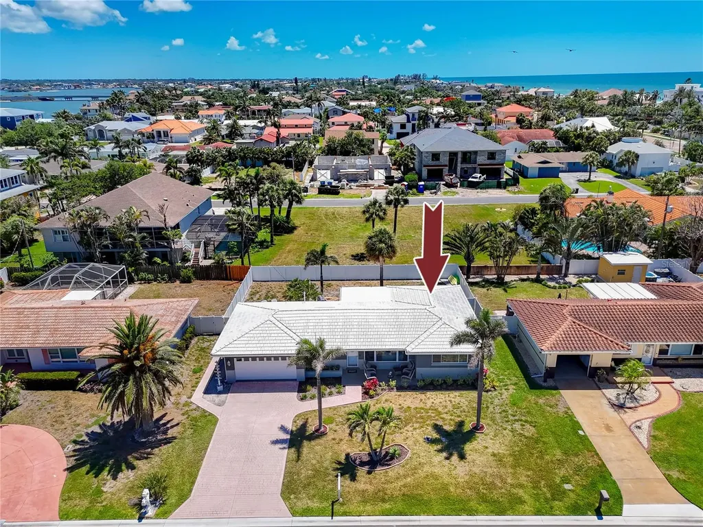 106 19th Street Belleair Beach FL 33786