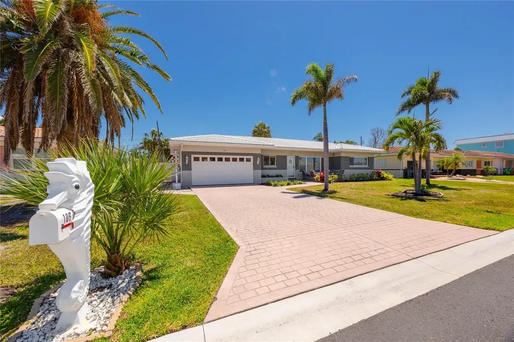 106 19th Street Belleair Beach FL 33786