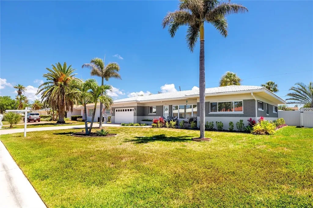 106 19th Street Belleair Beach FL 33786