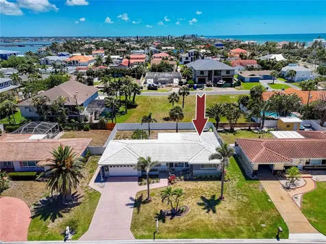 106 19th Street Belleair Beach FL 33786